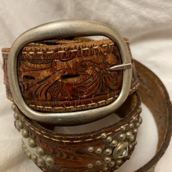 Below The Belt - Picture 5 of 8